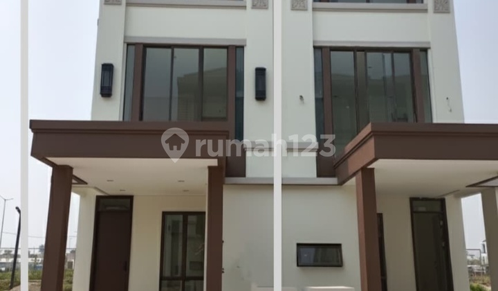 For Rent: 3-story Daisan Lavon 3 Suvarna house in Pasar Kemis, Cikupa. For Rent: 3-story Daisan Lavon 3 Suvarna house in Pasar Kemis, Cikupa.
