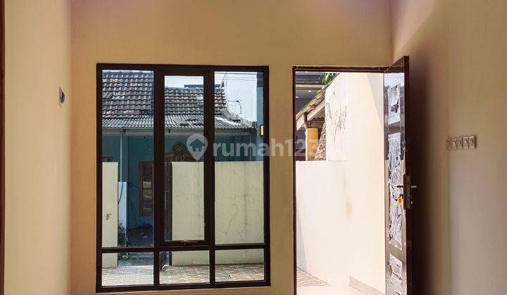 Rumah full renov 2 lantai modern minimalis Citra Raya  2