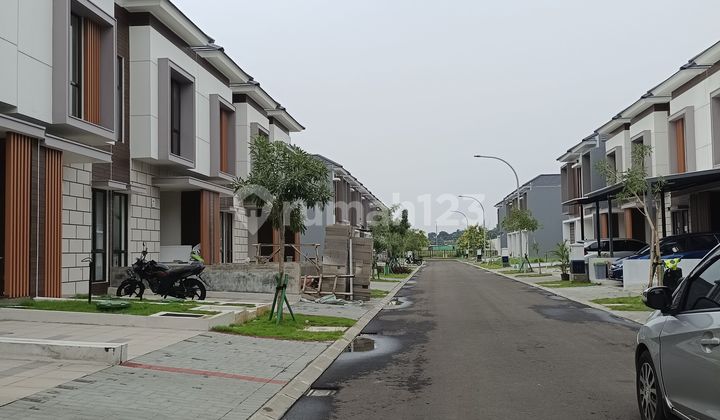 Disewakan Rumah 2 lantai dekat Mall Ciputra Citra Raya Cikupa 2