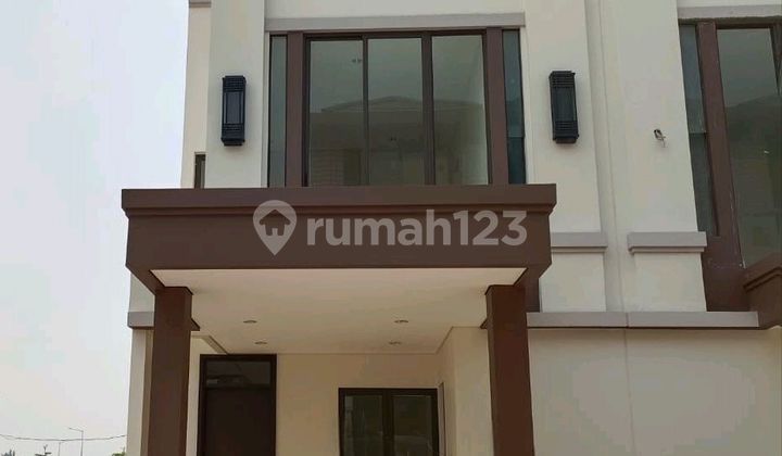 Turun Harga !! Rumah 3 Lantai Daisan Lavon 3 Suvarna Sutera Pasar Kemis Turun Harga !! Rumah 3 Lantai Daisan Lavon 3 Suvarna Sutera Pasar Kemis