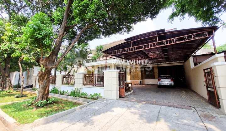 Rumah Bagus Lokasi Elite Buat Hunian Area Wijaya, Kebayoran Baru