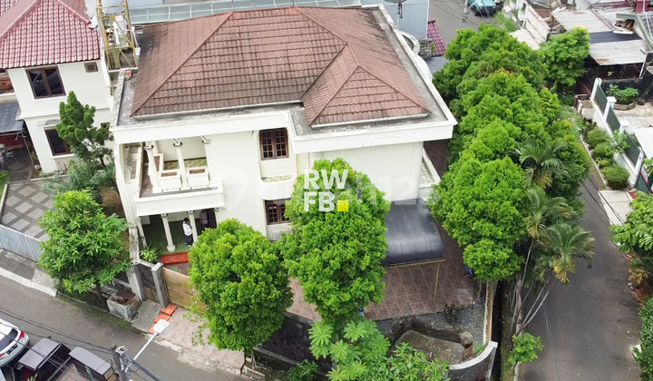 Rumah Siap Huni di Alam Elok Pondok Indah Jakarta Selatan Rumah Siap Huni di Alam Elok Pondok Indah Jakarta Selatan
