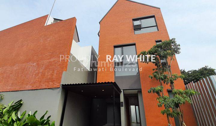 Rumah 3 Lantai SHM di Area Cipete Jakarta Selatan 1