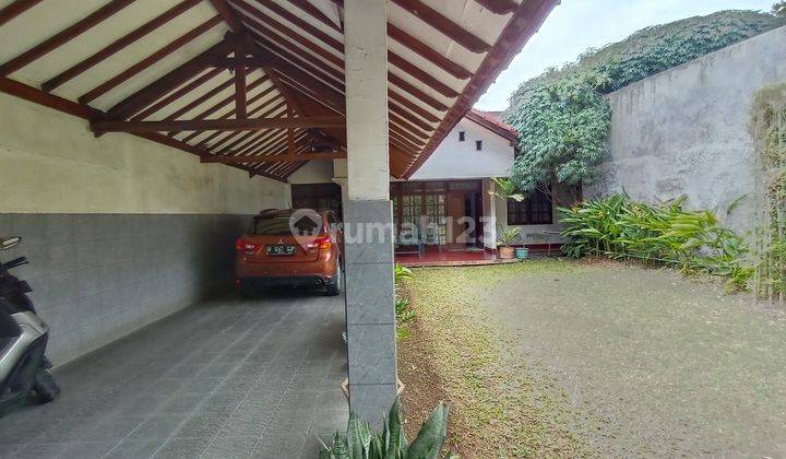 Rumah di Area Pasar Jumat Lebak Bulus Jakarta Selatan 1