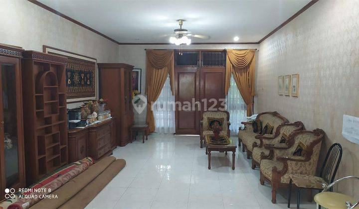 Rumah di Lokasi Strategis Dekat Sekolah Favorit di Area Strategis Pondok Indah 2