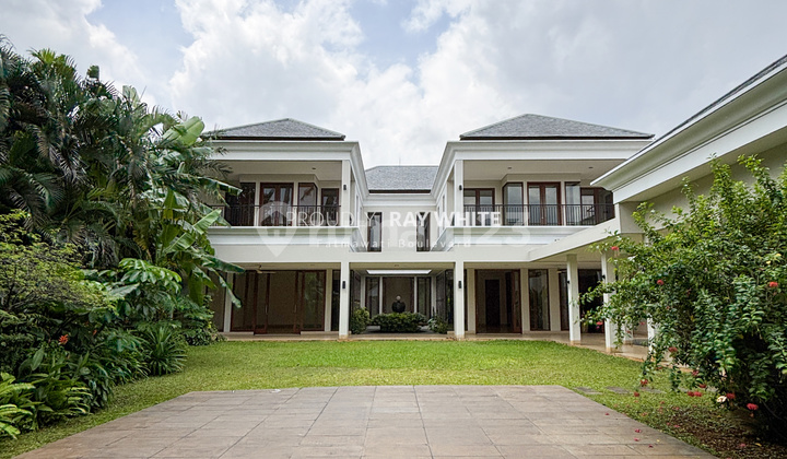 Luxury Villa Vibes Resort in Cipete - Expat's Favorite Home! Luxury Villa Vibes Resort in Cipete - Expat's Favorite Home!