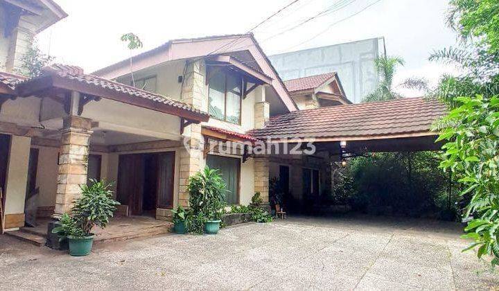 Rumah Hitung Tanah di Jalan Pejaten Raya 1