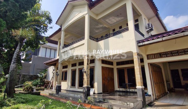 Rumah Siap Huni 2 Lantai, Layout Lega Lokasi Strategis