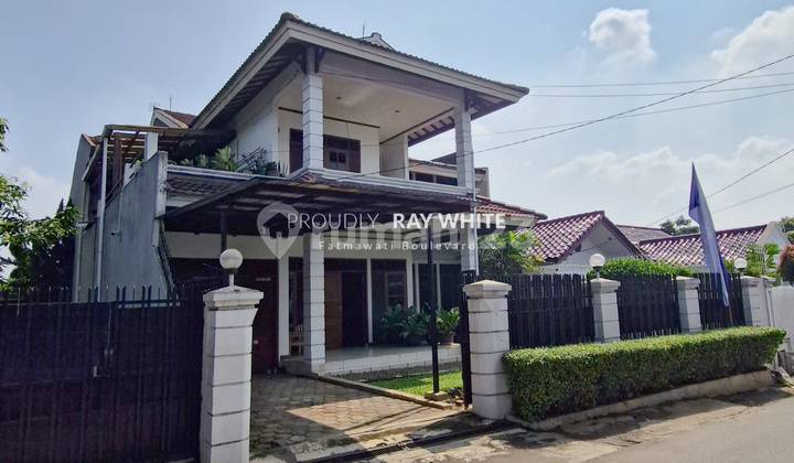 Turun Harga Rumah 2 Lantai di Ciputat Timur Berada di Lingkungan Strategis & Tenang Turun Harga Rumah 2 Lantai di Ciputat Timur Berada di Lingkungan Strategis & Tenang