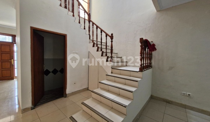 Rumah Disewa Perumahan Ex. Depart Agama di Gandaria Selatan Dekat MRT Haji Nawi