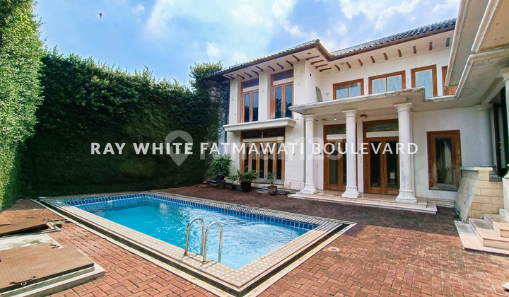 South Cipete Classic grand house on Abdul Majid main road 1