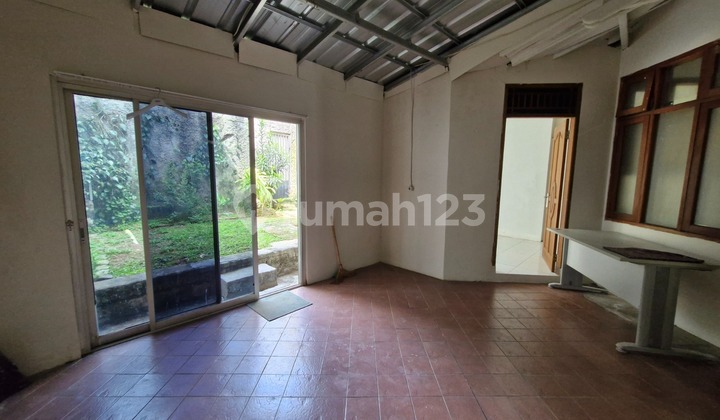 House for Rent Ex. Religious Affairs Housing in South Gandaria Near MRT Haji Nawi 2