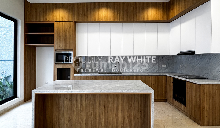 Rumah Brand New Modern Classic Asri Dekat MRT & Citos