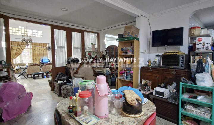 Hunian Nyaman di Lokasi Emas Tebet Barat Dekat Tebet Eco Park 2