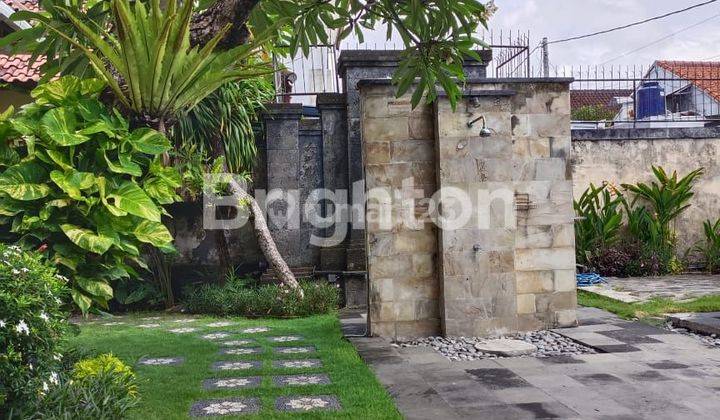 VILLA DENGAN HALAMAN LUAS LOKASI STRATEGIS JALAN KUTAT LESTARI SANUR 1