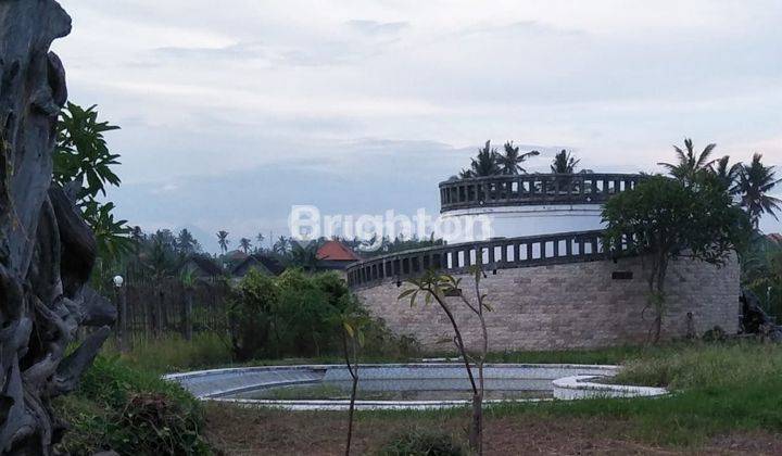 VILLA MANGKRAK DENGAN TANAH LUAS LOS PANTAI MASCETI GIANYAR 1