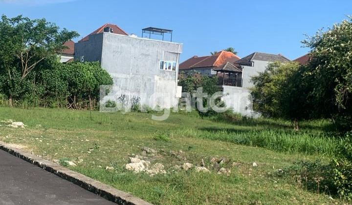 MODERN TWO-STORY INDENT HOUSE IN LOWER JIMBARAN 2