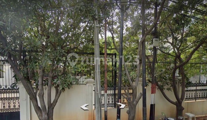 Butuh Cepat, Rumah Tua Hitung Tanah di Sunter, Jakarta Utara, Luas 579 m2 Butuh Cepat, Rumah Tua Hitung Tanah di Sunter, Jakarta Utara, Luas 579 m2