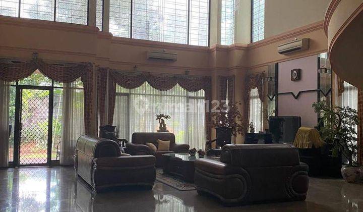 Dijual Rumah Besar di Tomang, Jakarta Barat. Luas Tanah 1572 M2 1