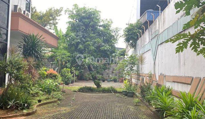 Dijual Tanah Bonus Rumah di Tomang, Jakarta Barat, 1572m2 1