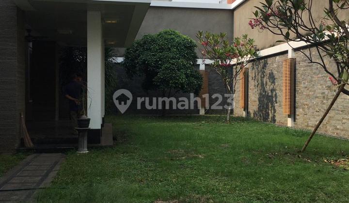 Dijual Cepat Jalan Bandung Menteng, Jakarta Pusat. Hadap Barat Dijual Cepat Jalan Bandung Menteng, Jakarta Pusat. Hadap Barat