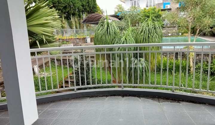 Dijual 2 Villa Dan Dapat Perkebunan Mega Mendung Bogor