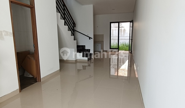 Rumah Brand New Di Taman Surya Lokasi Nyaman 