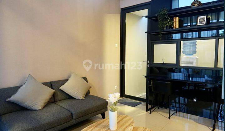 Elegan Architecture Concept House Living Strategic Location