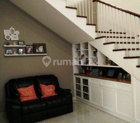 Rumah 2 Lantai Bagus Semi Furnished SHM di Setra Murni , Bandung 3