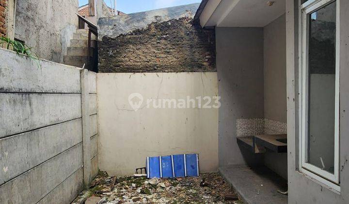 Rumah Bagus Unfurnished SHM di Graha Cibaduyut, Bandung 2