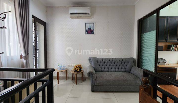 Rumah 2 Lantai Bagus Furnished di Summarecon Bandung, Gedebage, Bandung 1