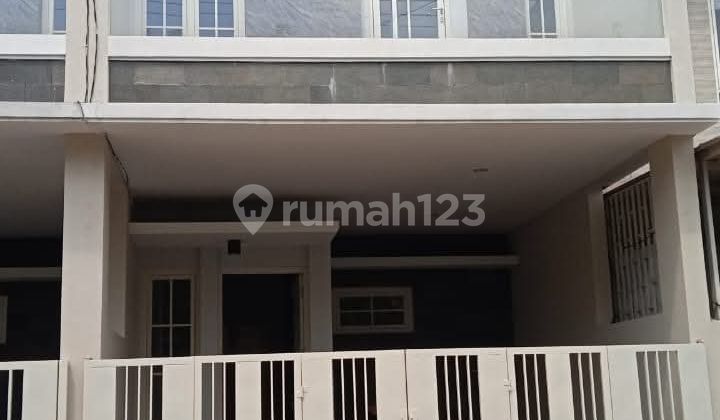 Rumah Baru 2 Lantai Tenggilis Mejoyo Selatan Cocok Buat Mahasiswa Ubaya