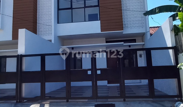 New Scandinavian Style House in Darmo Harapan Indah, Ready to Occupy, Near Margomulyo and the Toll Road 2