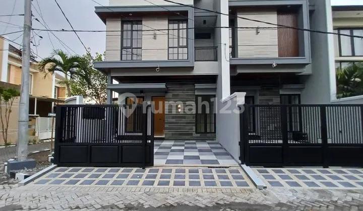 Rumah Baru 2 Lantai Siap Huni Manyar Jaya Row Jalan 4 Mobil