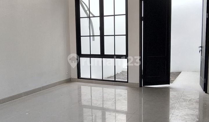 Rumah Baru Gress Kawasan Graha Family Siap Huni Dian Istana White House 2