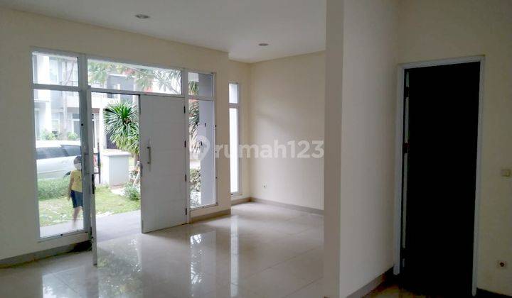 Rumah Green Lake City Tangerang 10x18 Termurah  2