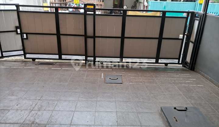 Dijual Cepat Rumah 2 Lt Di Janur Kuning Kelapa Gading Shm