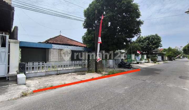 Tanah Bangunan Dekat Alana Dan Solo Square Strategis Utk Cafe Resto Kantor Tanah Bangunan Dekat Alana Dan Solo Square Strategis Utk Cafe Resto Kantor