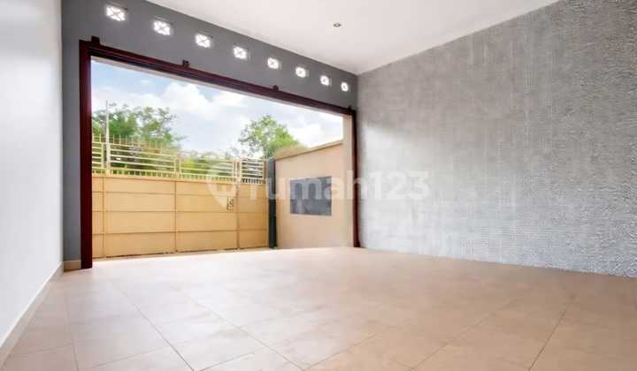 Rumah Besar 2 Lantai Tengah Kota Bagus Luas 2