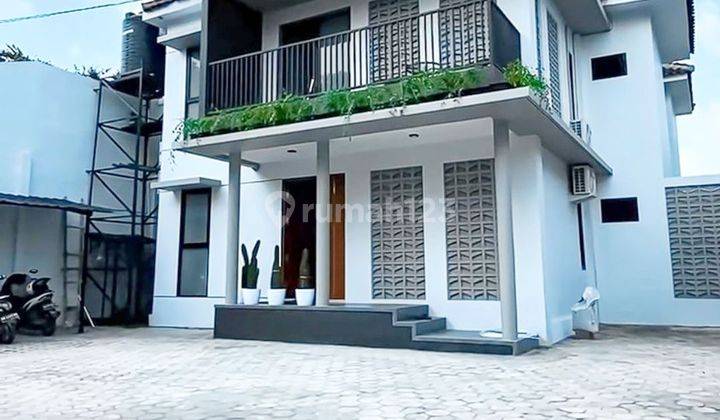 Kost Exclusive Solo Kota Dijual Mewah 2 Lantai Furnished 2