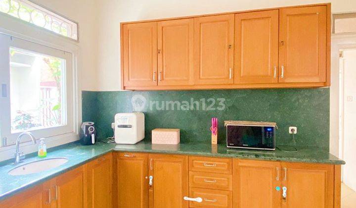 Rumah Luas Mewah Strategis Tengah Kota Solo Semi Furnished 13