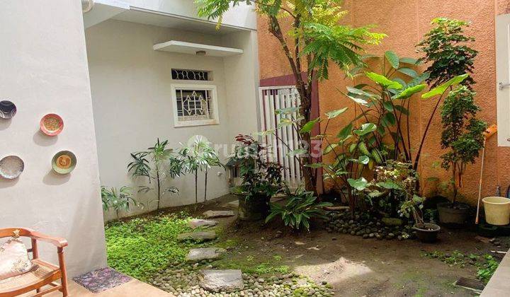 Rumah Luas Mewah Strategis Tengah Kota Solo Semi Furnished 14