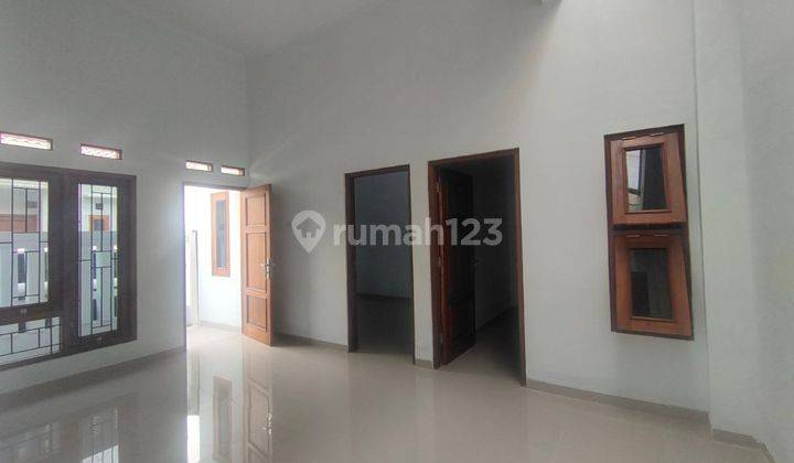 Rumah Dekat Kampus UMS Baru Gress Disewakan 10