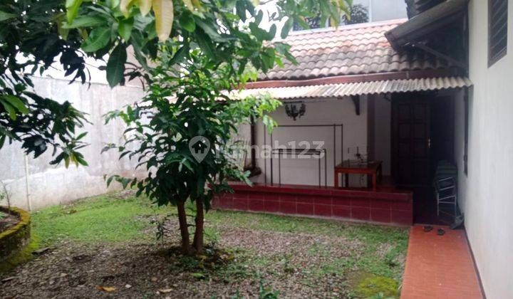 Rumah Luas di Jajar Laweyan Solo dekat Solo Square 3