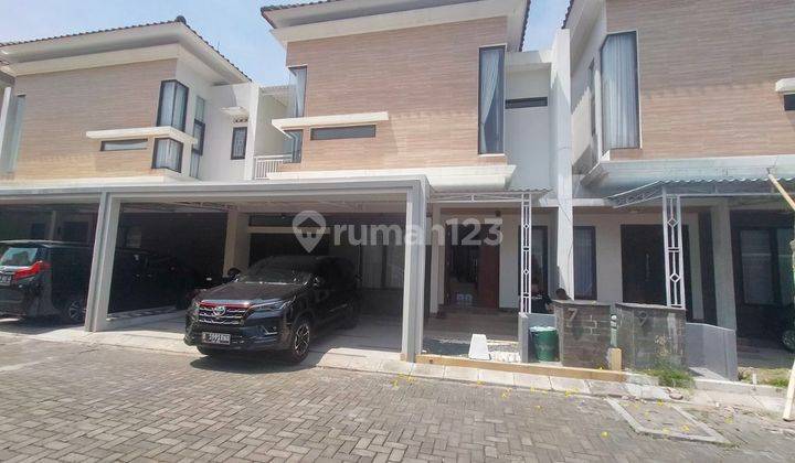 Rumah Mewah Perumahan Cluster Elite 2 Lantai di Kartasura 1