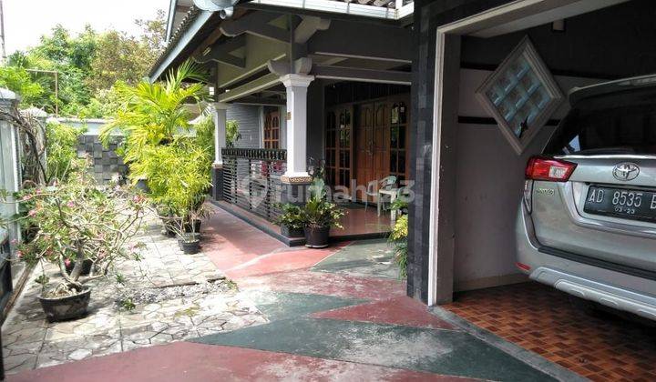 Rumah Mewah Solo Kota Luas di Sumber Banjarsari Solo 2