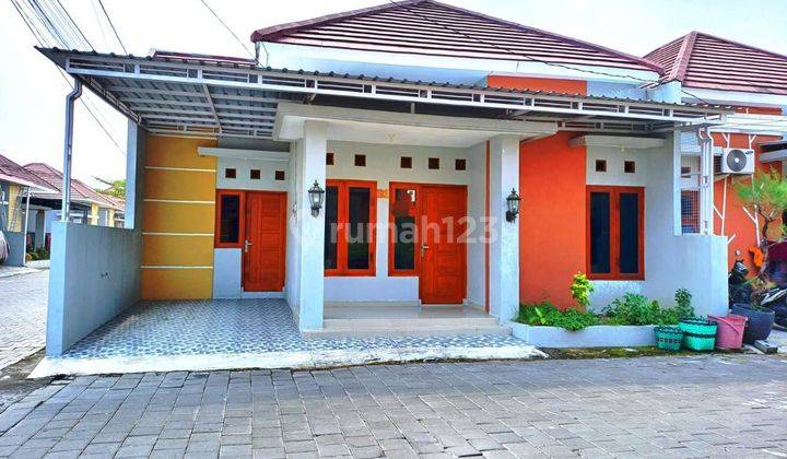 Rumah Bagus dekat Luwes Gentan Cluster Siap Huni 1