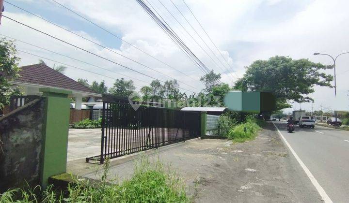 Rumah Resto Luas Pinggir Jalan Raya Strategis 2