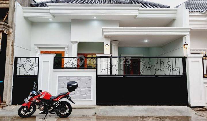 Rumah Baru Klasik Modern dalam Perumahan Gentan 2