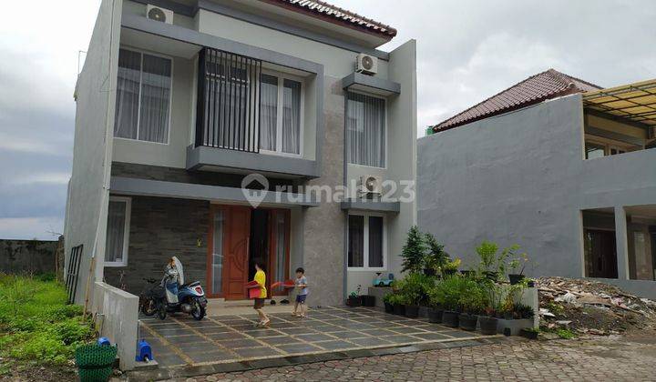 Rumah Solo Baru dalam Cluster Semi Furnish 2